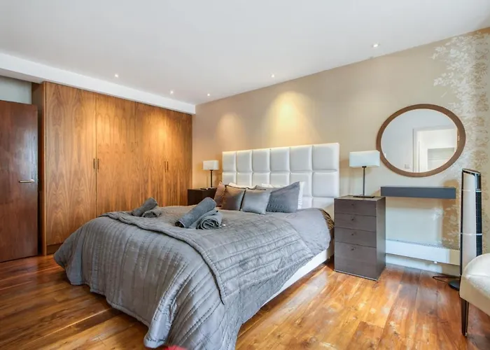 Modern 2 Bedrooms 2Bathrooms Behind Nobu Hotel